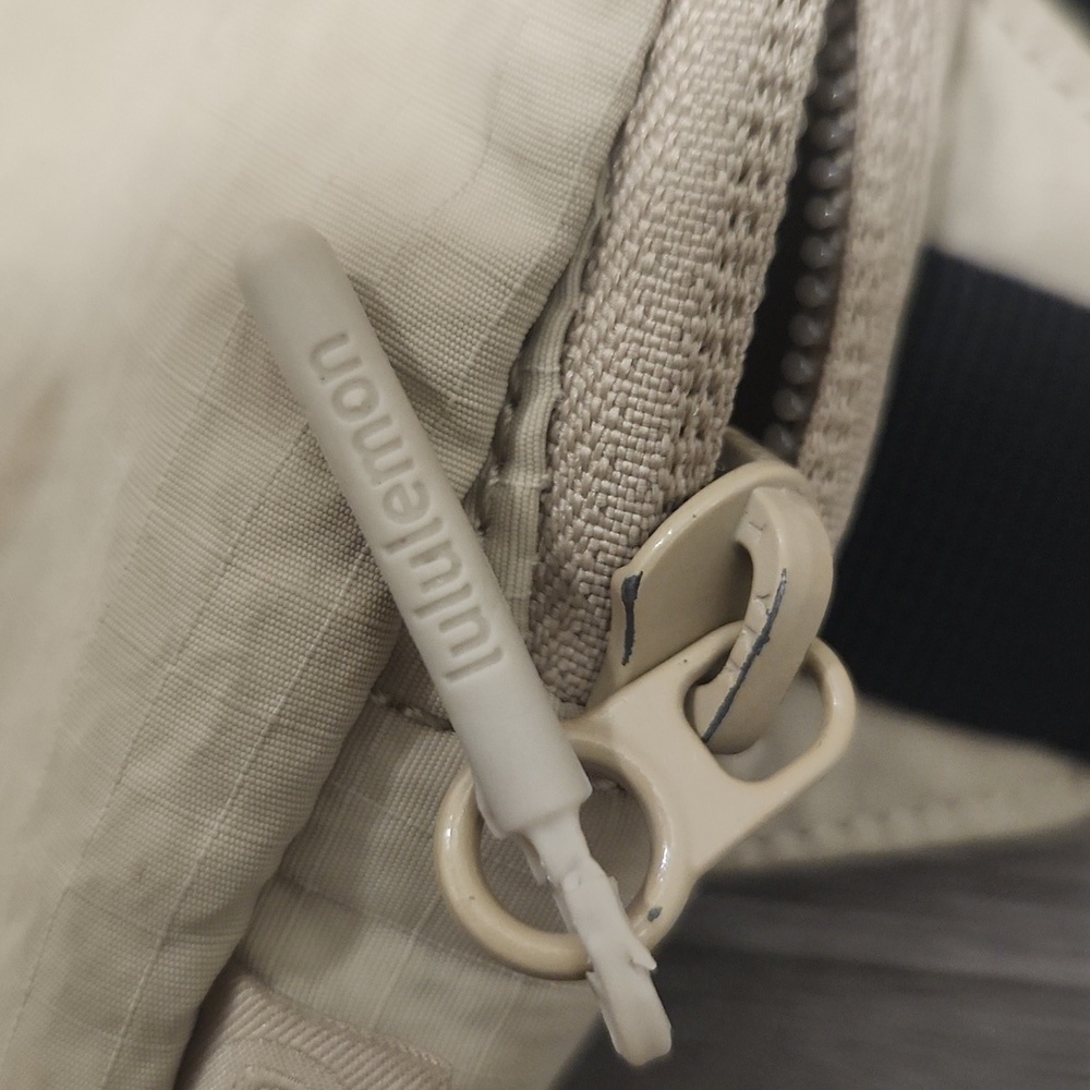 lululemon athletica Mini Belt Bag Khaki And Red Tote Bag - Picture 7 of 8